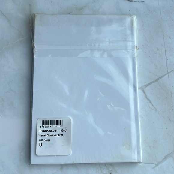 BWT limited LOVE edition Christian Dior notebook - Picture 2 of 2